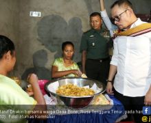 Menteri Hanif Terharu Kunjungi Desa Kantong TKI di NTT - JPNN.com
