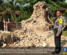 Panik Ada Gempa, Dua Ibu Berlari ke Luar Rumah Tanpa BH - JPNN.com