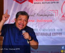 Fahri Hamzah Bela Amien Rais dari Serangan Lima Pendiri PAN - JPNN.com