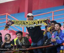Bermain dengan 10 Pemain, Sriwijaya FC Menang Tipis dari Persibat Batang - JPNN.com