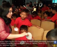 Haru di Perayaan Natal Bersama Yatim Piatu Kolong Jembatan - JPNN.com