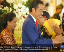 Jokowi: Dhaup Ageng Pernikahan Sakral di Tempat Sakral - JPNN.com