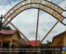 Sekolah Disegel Pemilik Lahan, Ratusan Siswa SDN 48 Merangin Terlantar - JPNN.com