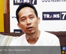 Denny Cagur Panik Anaknya Terjebak dalam Lift - JPNN.com