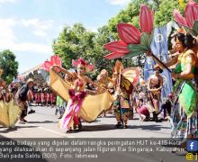 Parade Budaya Meriahkan HUT ke-415 Kota Singaraja - JPNN.com