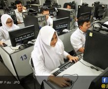 Ingat ! Sekolah Tak Boleh Ambil Keuntungan Penjualan Seragam Saat PPDB - JPNN.com