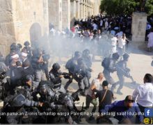 Ratusan Orang Protes Kezaliman Zionis Terhadap Warga Palestina saat Salat Iduladha - JPNN.com