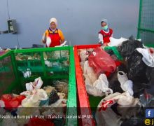 Selama Lima Bulan, Indonesia Sudah Impor 882 Kontainer Sampah Plastik - JPNN.com