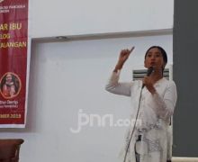 Senandung Merdu Ayu Laksmi untuk Ibu, Bikin Terharu - JPNN.com
