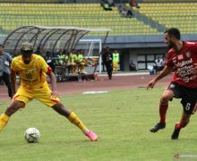 Pelatih Anyar Bhayangkara FC Soroti Kinerja Wasit setelah Laga Debut di Liga 1 - JPNN.com