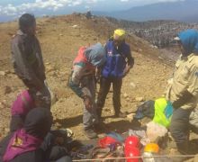 Dua Pendaki Jatuh ke Kawah Gunung Dempo - JPNN.com