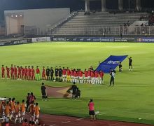 Iwan Bule Tonton Timnas Indonesia U-19 Vs Timor Leste, Penonton Teriakkan Nama Luis Milla - JPNN.com