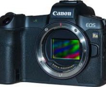 Canon Merilis Kamera Mirrorless untuk Potret Malam Hari - JPNN.com