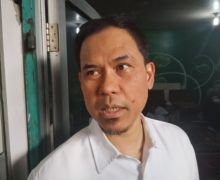 Munarman FPI: Pakai Rok Mini Dibiarkan, Bercadar dan Celana Cingkrang Dilarang - JPNN.com