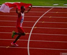 Lari Bawa Bendera Merah Putih, Agus Prayogo Raih Medali Emas untuk Indonesia - JPNN.com