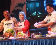 Gerakan Makan Ikan, Edhy Prabowo Masak Menu Khas Manado - JPNN.com