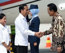 Bisikan Sultan Yogya kepada Pak Jokowi saat Peresmian Bendung di Hari Terakhir 2019 - JPNN.com