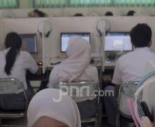 Kasus Maladministrasi di SMKN 2 Padang, Intoleransi Pendidikan Harus Segera Dihapuskan - JPNN.com