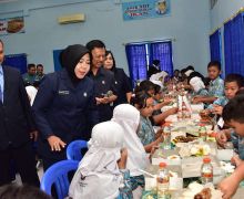 Yayasan Hang Tuah Dorong Siswa Gemar Makan Ikan - JPNN.com