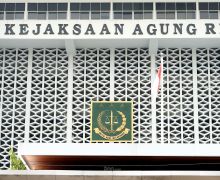 Survei LSI: Mayoritas Publik Percaya Kejaksaan Bakal Tuntaskan Kasus Korupsi Migor - JPNN.com