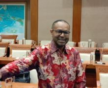 Claus Wamafma Bukti Banyak Orang Sangat Cerdas dari Papua - JPNN.com