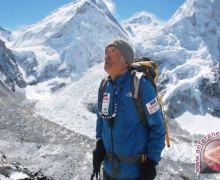 Gunung Everest Ikut Terkena Imbas Corona - JPNN.com