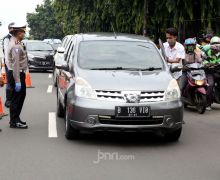 Titik Pemeriksaan PSBB di Jakarta Dikeluhkan Warga - JPNN.com