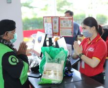 Alfamart Beri Bantuan Sembako untuk Mitra Gojek - JPNN.com