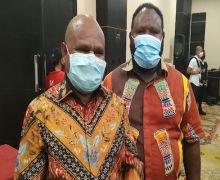 Kabar Terbaru Dari Bupati Intan Jaya Soal KKB Papua, Mohon Doanya - JPNN.com