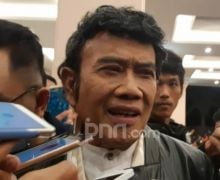 Reaksi Rhoma Irama Ditanya soal Isu Pernah Pacari Elvy Sukaeasih - JPNN.com