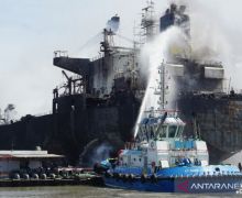 Kapal Tanker di Pelabuhan Belawan Terbakar, Satu Orang jadi Tersangka - JPNN.com