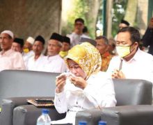Ratu Tatu Menangis di Depan Ulama - JPNN.com