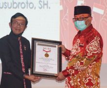 Kiprah Sidarto Danusubroto Masuk Rekor MURI - JPNN.com