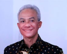 Kebaikan Hati Pak Ganjar, Melunasi Utang Administrasi Anak Sekolah yang Miskin - JPNN.com