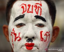 Rakyat Thailand Sudah Muak dengan Perdana Menteri, Raja Juga Kena Semprot - JPNN.com