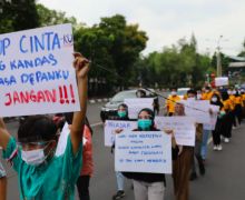 Di Semarang, Pelajar Gelar Aksi Cinta Damai, Bukan Ikut Demo Ricuh - JPNN.com