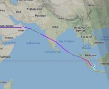 Pesawat Pembawa Habib Rizieq Bakal Sekitar 9 Jam di Udara, Ini Rute Penerbangannya - JPNN.com