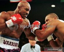 Holyfield Ngotot Pengin Duel Lagi dengan Mike Tyson - JPNN.com