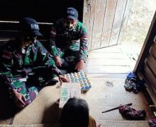 Peringati Hari Juang TNI AD, Satgas Pamtas Yonif 642 Gelar Sunatan Massal Gratis dan Bagikan Sembako - JPNN.com