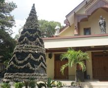 Menyingkap Filosofi Pohon Natal dari Ribuan Bonggol Jagung di Klaten - JPNN.com