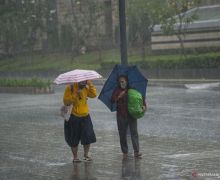 Prediksi Cuaca BMKG, DKI Jakarta Diguyur Hujan Senin Siang hingga Malam - JPNN.com