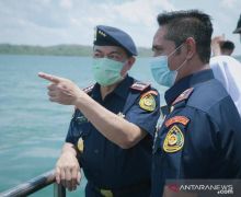 10 Kapal Asing Pencuri Ikan Ditenggelamkan di Perairan Batam - JPNN.com