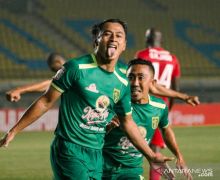 Aji Santoso Ungkap Strategi Persebaya Tekuk Persik dengan 10 Pemain - JPNN.com