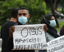 Aksi Massa di Depan Kemdagri Soroti 3 Hal Penting Terkait Papua - JPNN.com