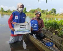 Olymp Trade Gandeng DT Peduli Salurkan Bantuan untuk Korban Banjir Kalsel - JPNN.com