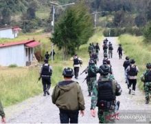 Neta IPW Sebut 3 Anggota TNI Ditembak KKB, Kombes Iqbal: Tidak Ada Tentara yang Terluka - JPNN.com