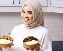 Nasi Cumi Tinta Hitam Ala Rima Anissa Jadi Favorit di Restoran Ini - JPNN.com