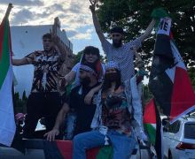Dukung Palestina, Bella Hadid Turun ke Jalan - JPNN.com