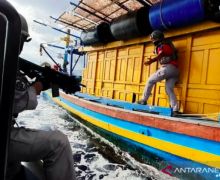 Kapal Pencuri Ikan Asal Vietnam Ditangkap Bakamla di Perairan Natuna Utara - JPNN.com