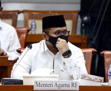 Ketum PB Mathla'ul Anwar Sarankan Menag Yaqut Berhati-hati Mengeluarkan Pernyataan - JPNN.com